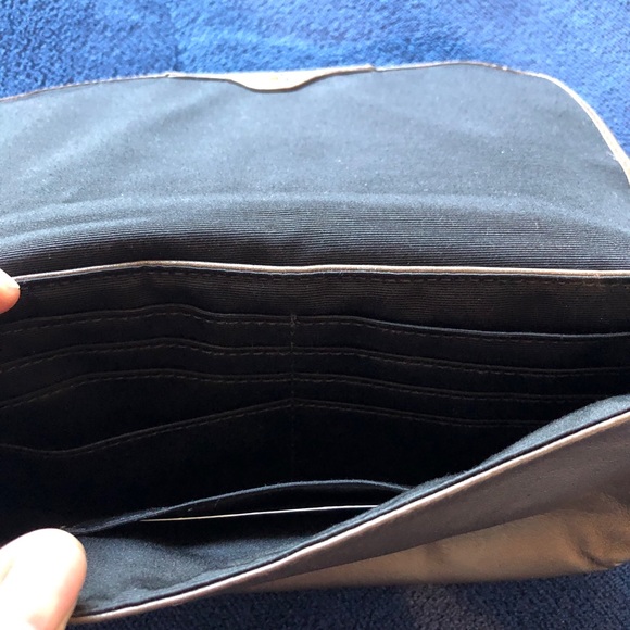 Coach wristlet - Picture 2 of 4